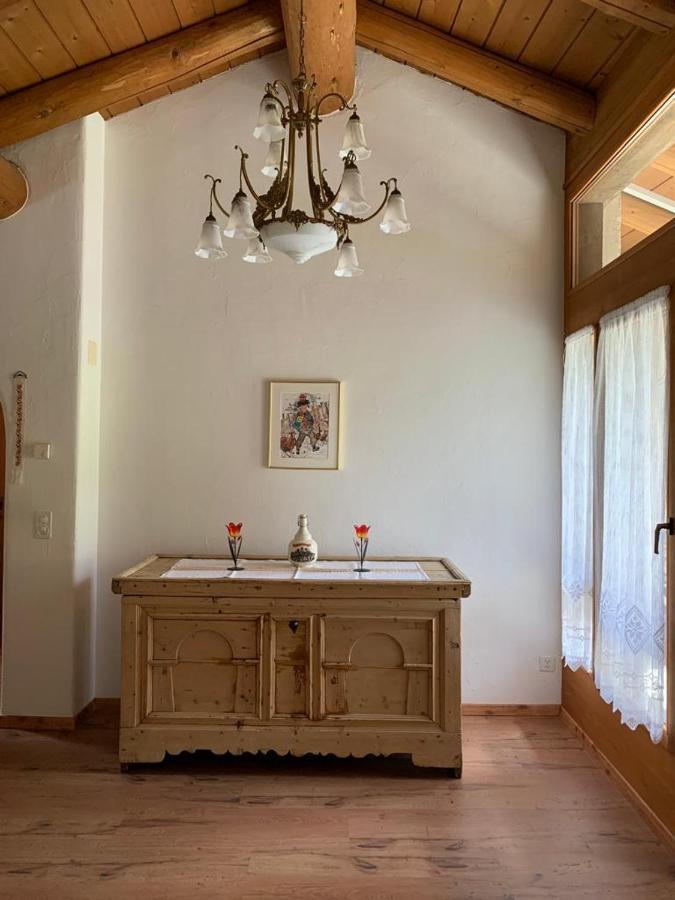 Ferienwohnung Jalet Tschierv エクステリア 写真